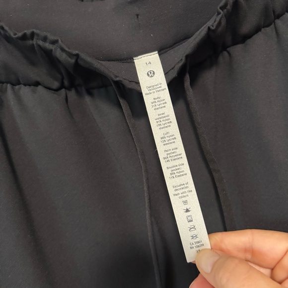 Lululemon Stretch High-Rise Black Drawstring Athletic Joggers - Picture 10 of 10